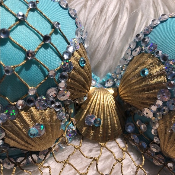 Custom made mermaid seashell bra - Picture 9 of 9